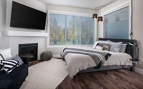 Milwaukie Heights North Studio